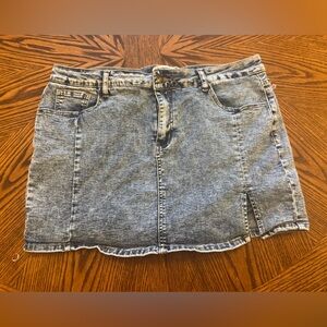 🩵2 for $35🩵 NWOT Denim Mini Skirt